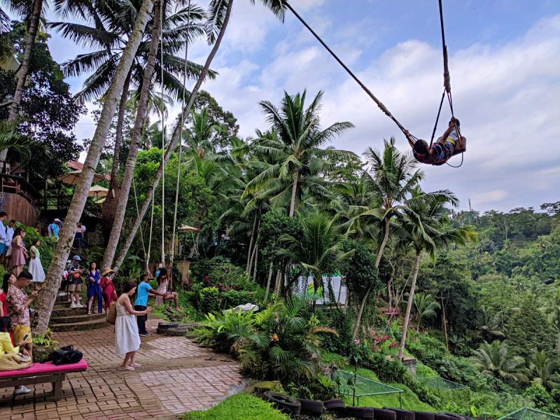 queue-at-some-swing-spot